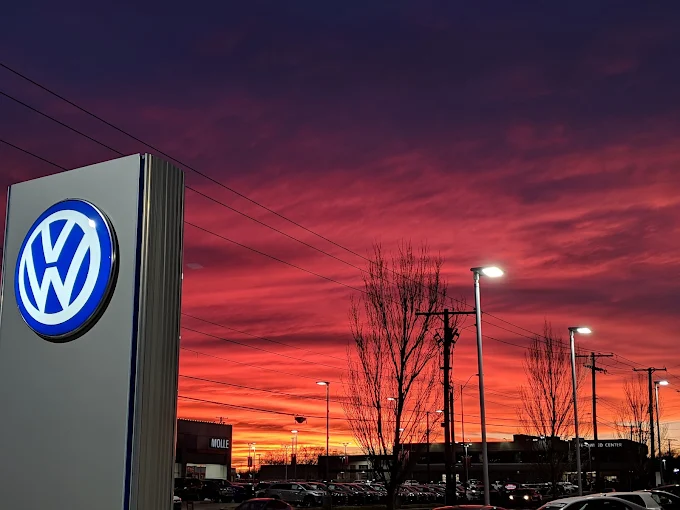 Molle Volkswagen dealership on 103rd Street in Kansas City, Missouri